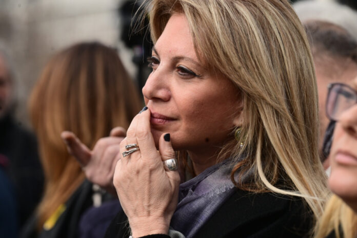 b8564da354bc686555576e9e0b31c94e_L